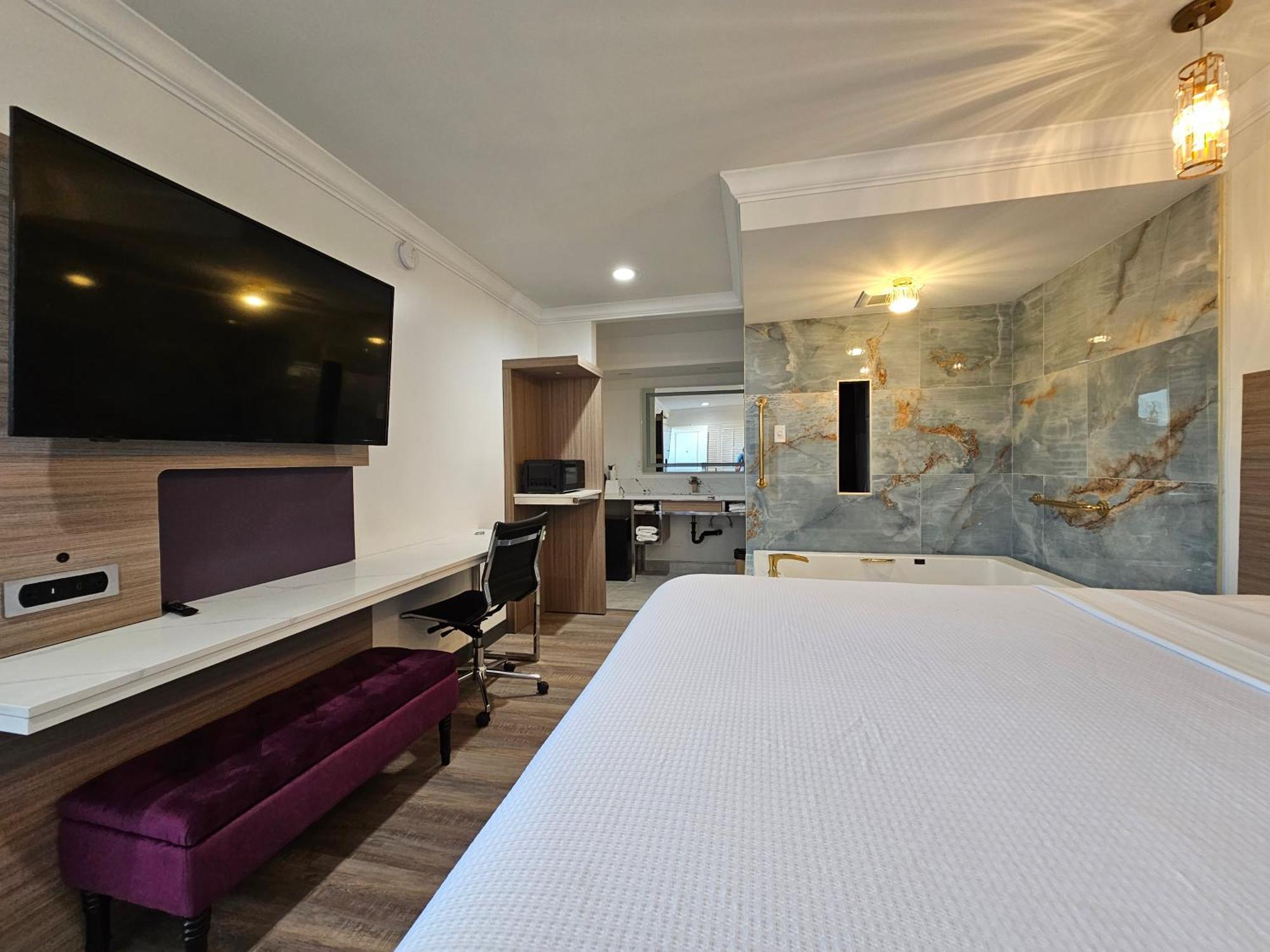 Travelodge Inn & Suites By Wyndham Fullerton Exteriör bild